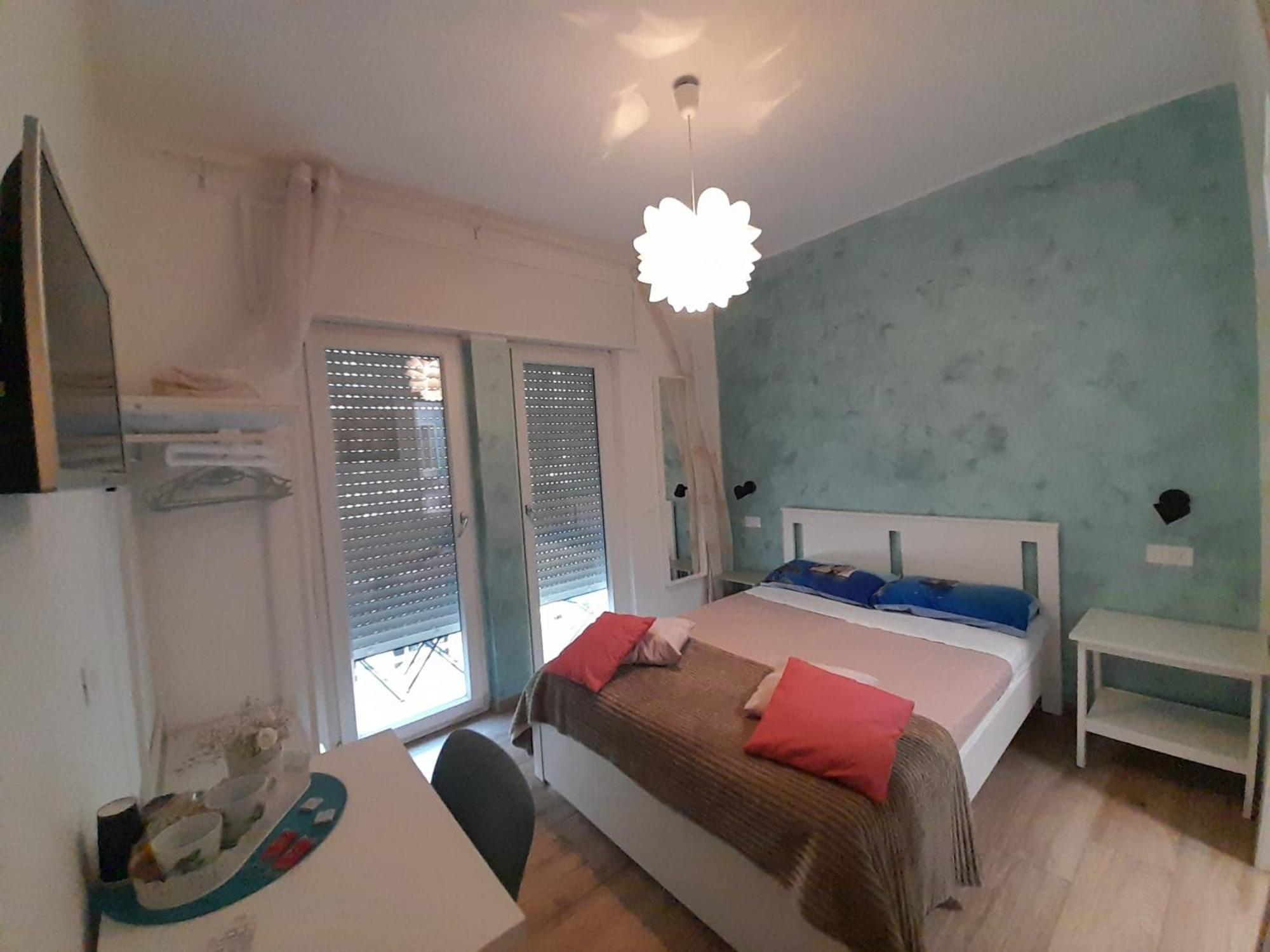 Ariel Rooms Sorrent Exterior foto